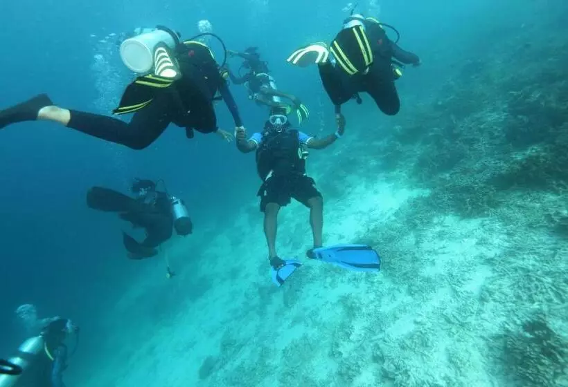 پانسیون Scuba Inn