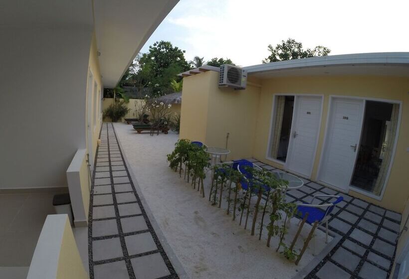 پانسیون Scuba Inn