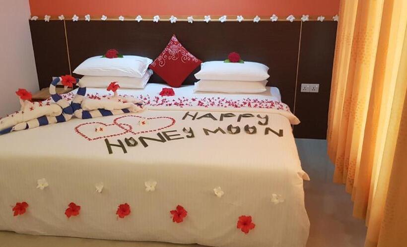 پانسیون Scuba Inn