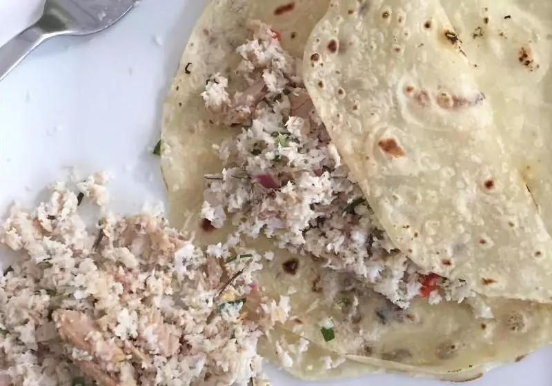 پانسیون Aadan Beach House