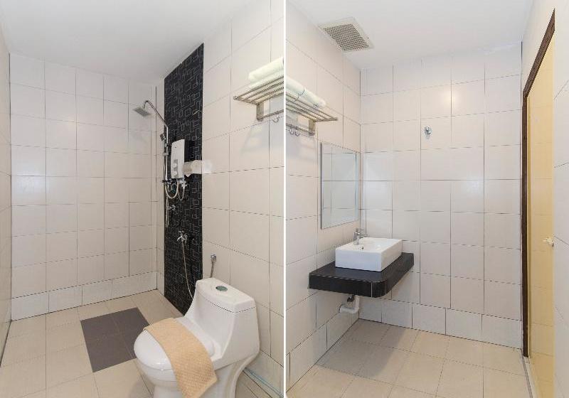 Central Hotel By Oyo Rooms