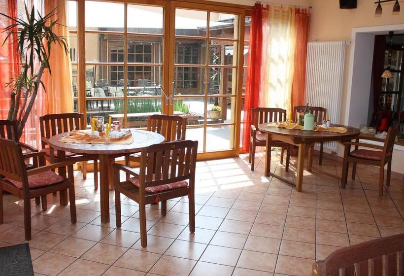 Hotelli Caritashaus St. Elisabeth