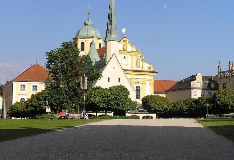 Hotelli Caritashaus St. Elisabeth