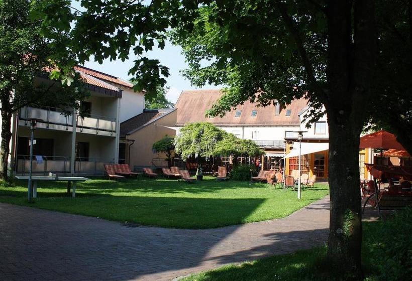 Hotelli Caritashaus St. Elisabeth