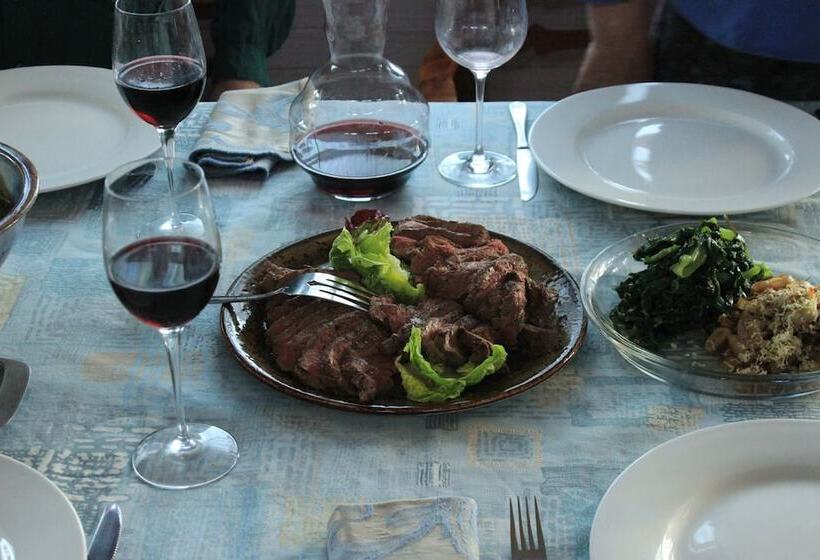 בית מלון כפרי Forest Walks Lodge