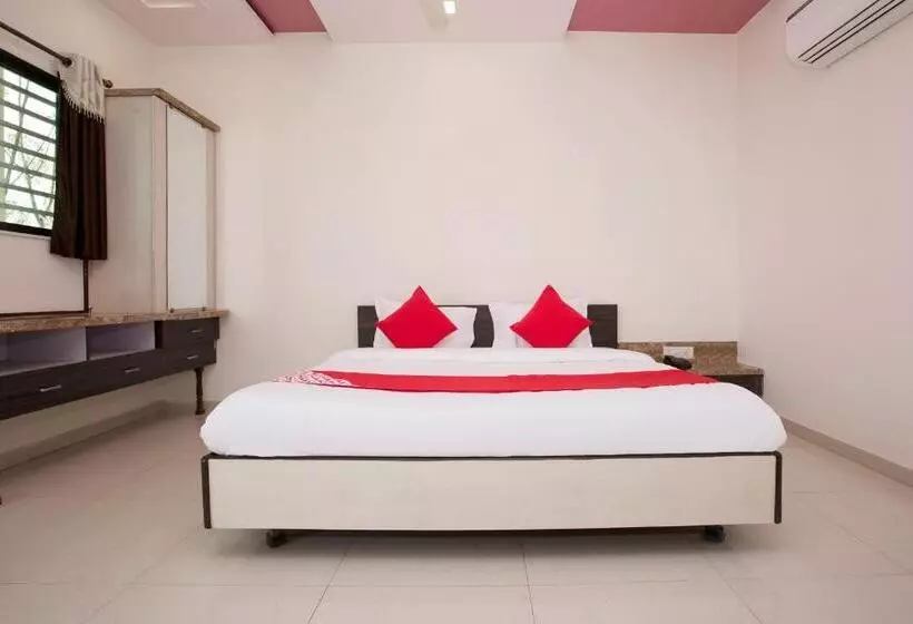 ホテル O Capital O Sai Icon Residency
