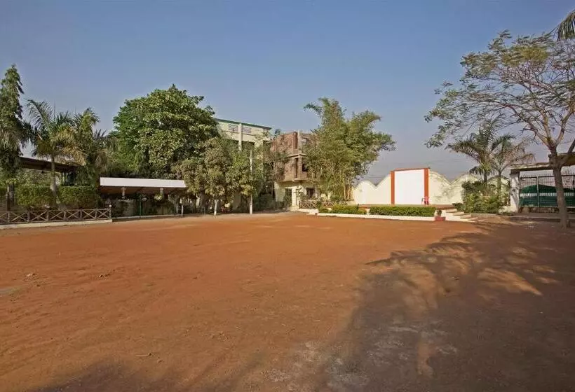 ホテル O Capital O Sai Icon Residency