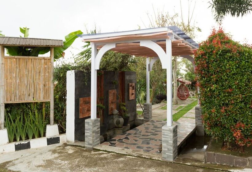 פנסיון Reddoorz Near Kampung Gajah 2