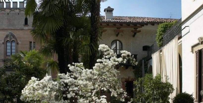 호텔 Locanda Dei Mai Intees