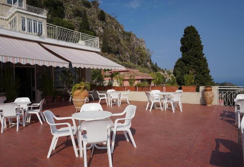 ホテル Mediterranee