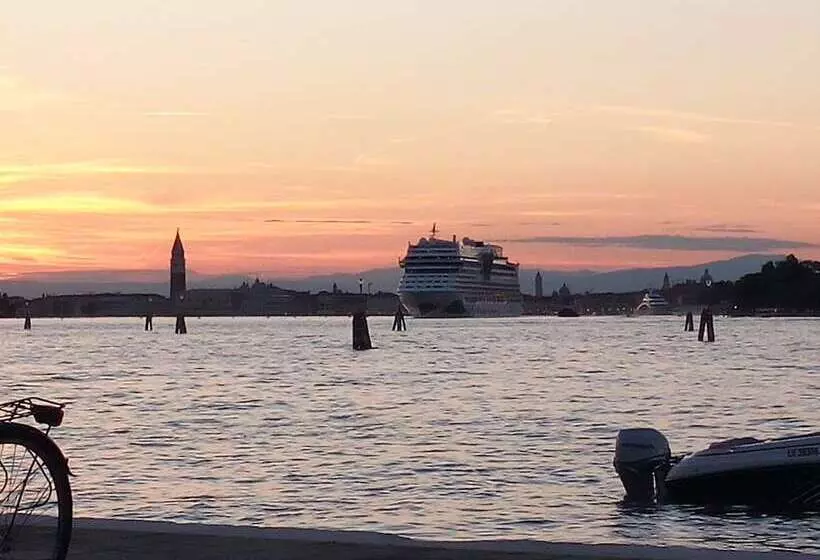 ホテル Villa Stella