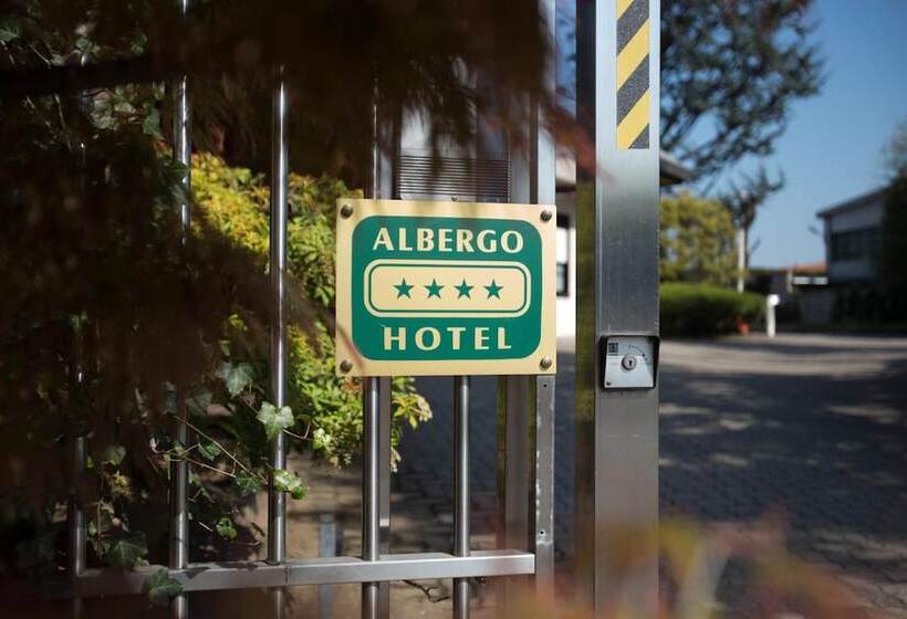 فندق على الطريق Airport Hotel Malpensa