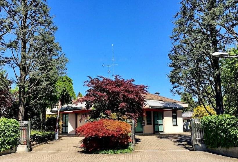 فندق على الطريق Airport Hotel Malpensa