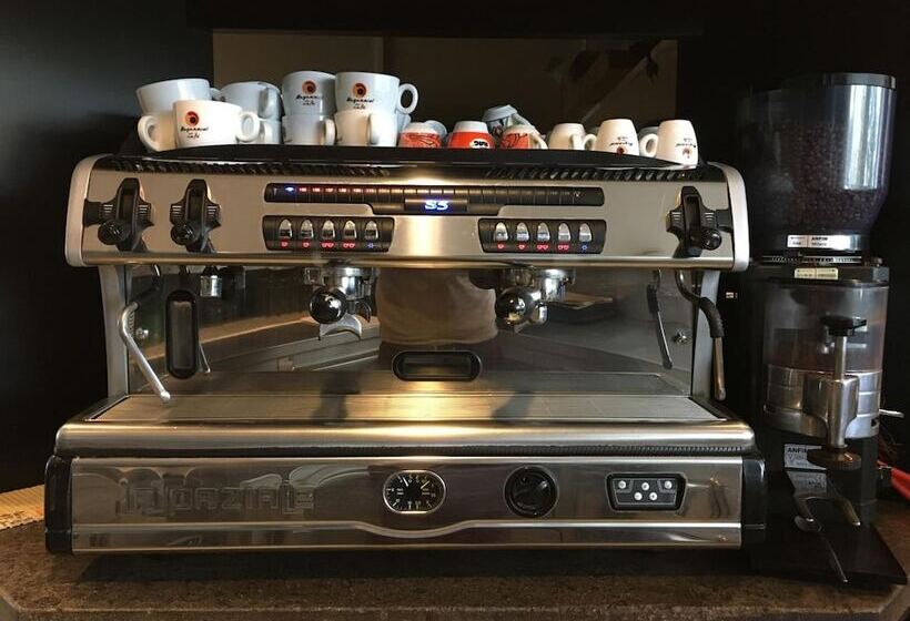 فندق على الطريق Airport Hotel Malpensa