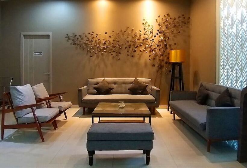 ホテル Swissbelinn Gajah Mada Medan