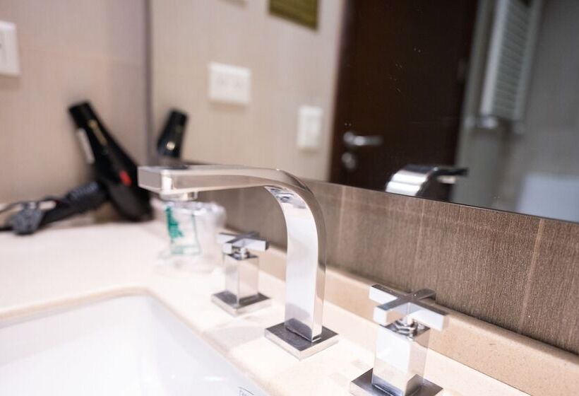 هتل Bariloche Suites