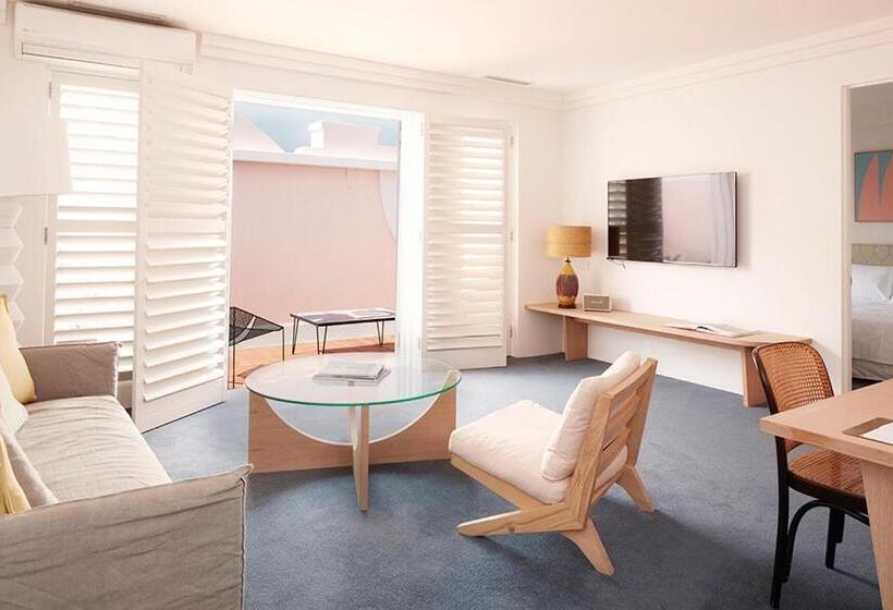 בית מלון כפרי Ravesis