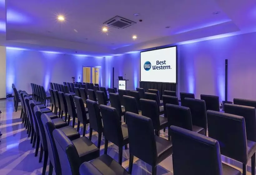 Nobile Hotel Estación Central