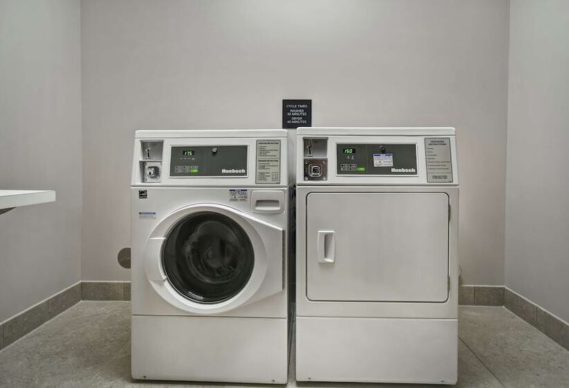 فندق Hilton Garden Inn Lansing West