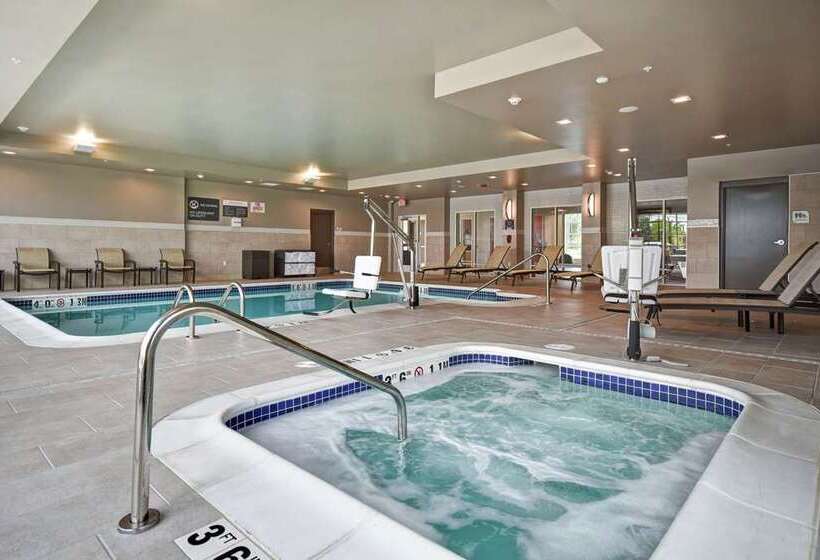 فندق Hilton Garden Inn Lansing West