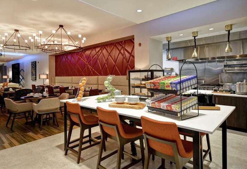 فندق Hilton Garden Inn Lansing West