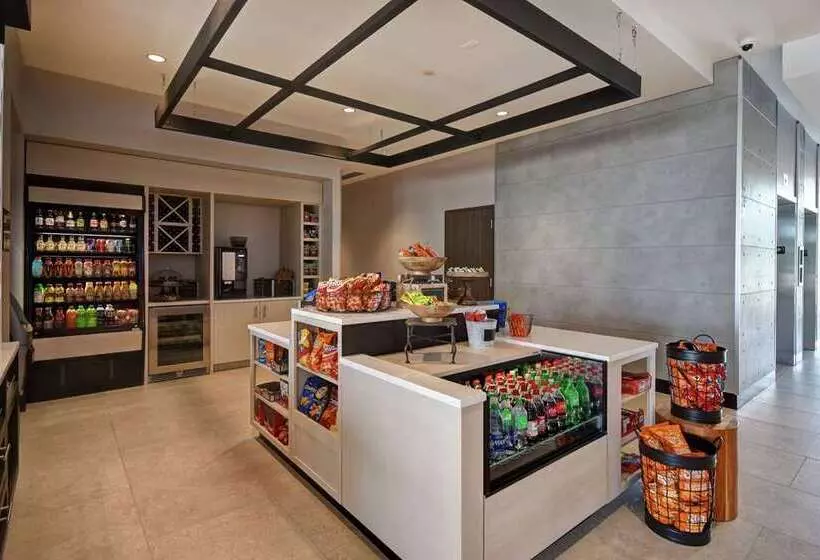 Hotelli Hilton Garden Inn Lansing West