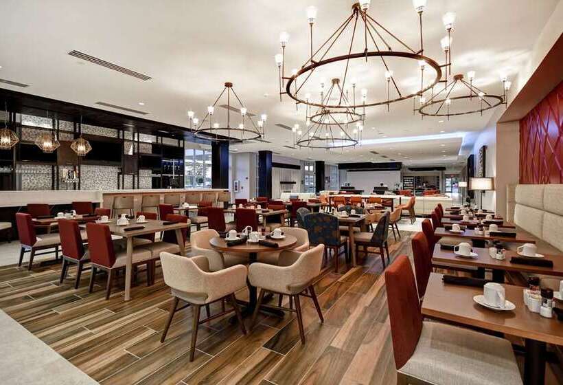 فندق Hilton Garden Inn Lansing West