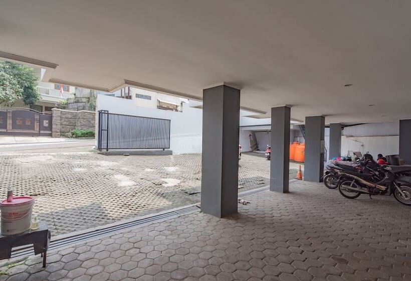 בית מלון כפרי Reddoorz At Dago Asri 3