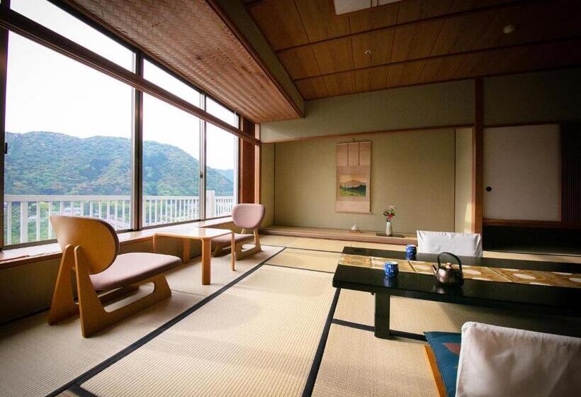 Otel Iwakuni Kokusai Kanko