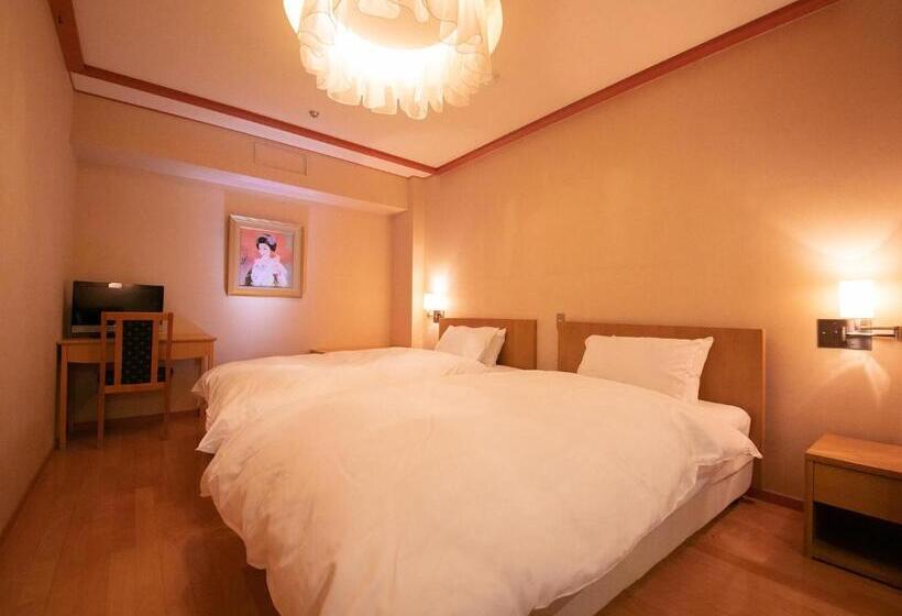 Otel Iwakuni Kokusai Kanko