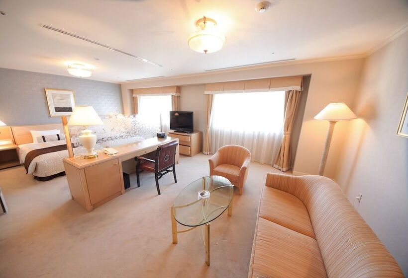 Hotel Numazu Riverside