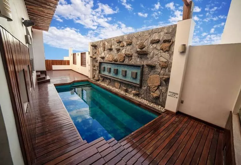 Отель Inglaterra