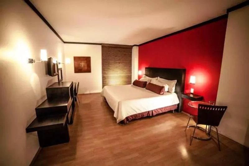 Отель Inglaterra