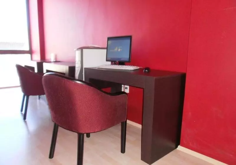 Отель Inglaterra