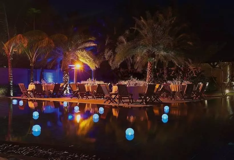 Hotel Shandrani Beachcomber Resort & Spa