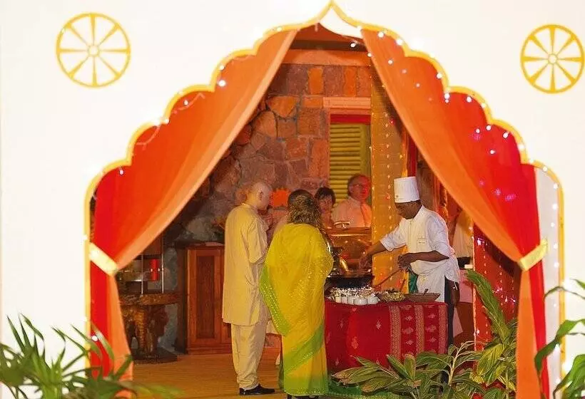 Hotel Shandrani Beachcomber Resort & Spa