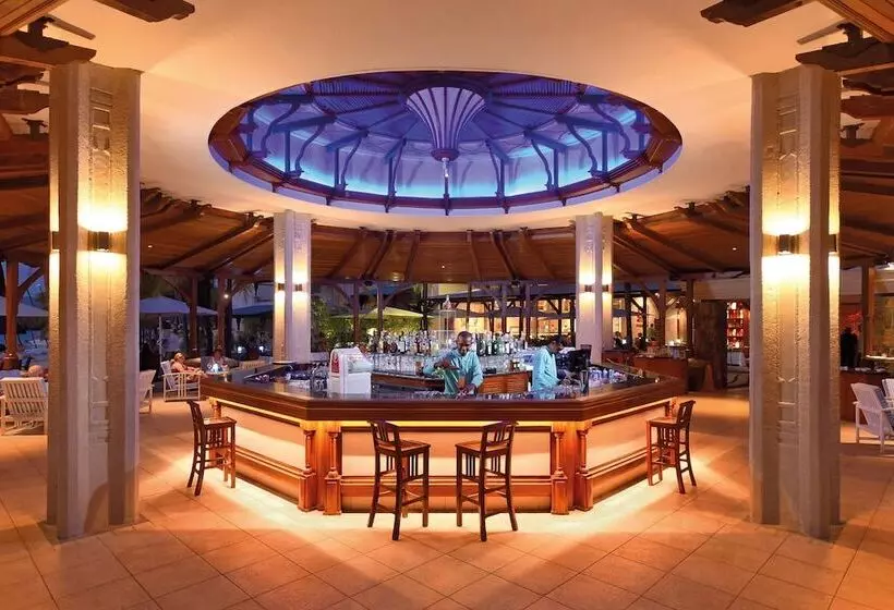 Hotel Shandrani Beachcomber Resort & Spa