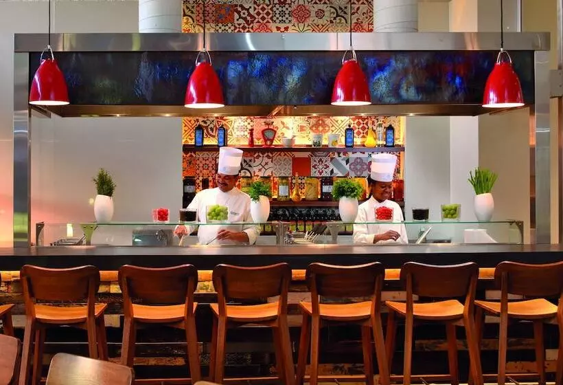 Hotel Shandrani Beachcomber Resort & Spa