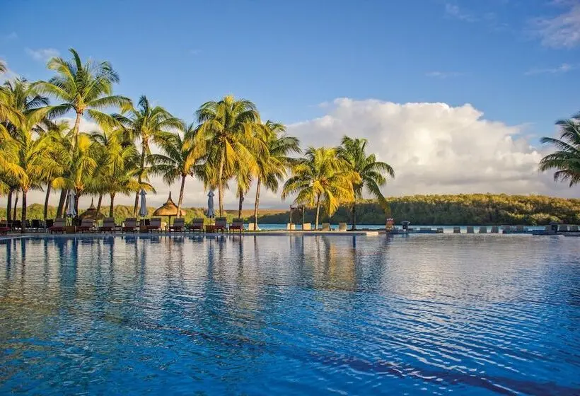 هتل Shandrani Beachcomber Resort & Spa