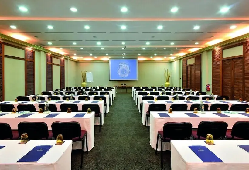 هتل Shandrani Beachcomber Resort & Spa