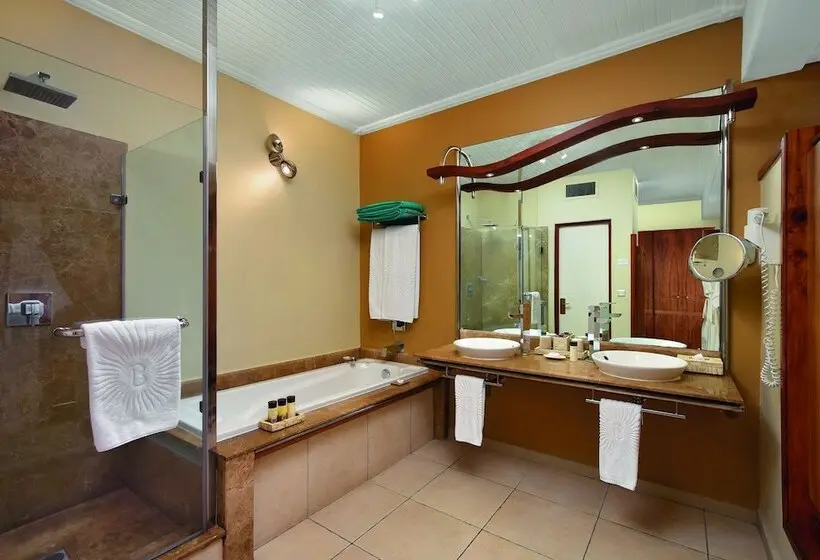 هتل Shandrani Beachcomber Resort & Spa