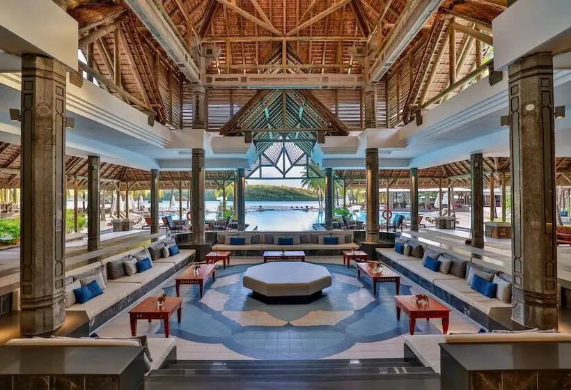 هتل Shandrani Beachcomber Resort & Spa
