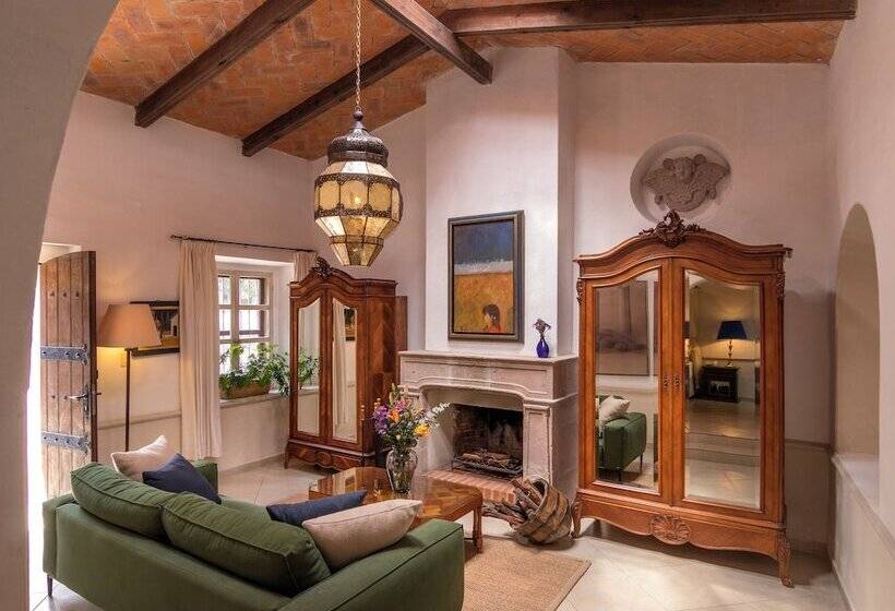 هتل Villa Santa Monica