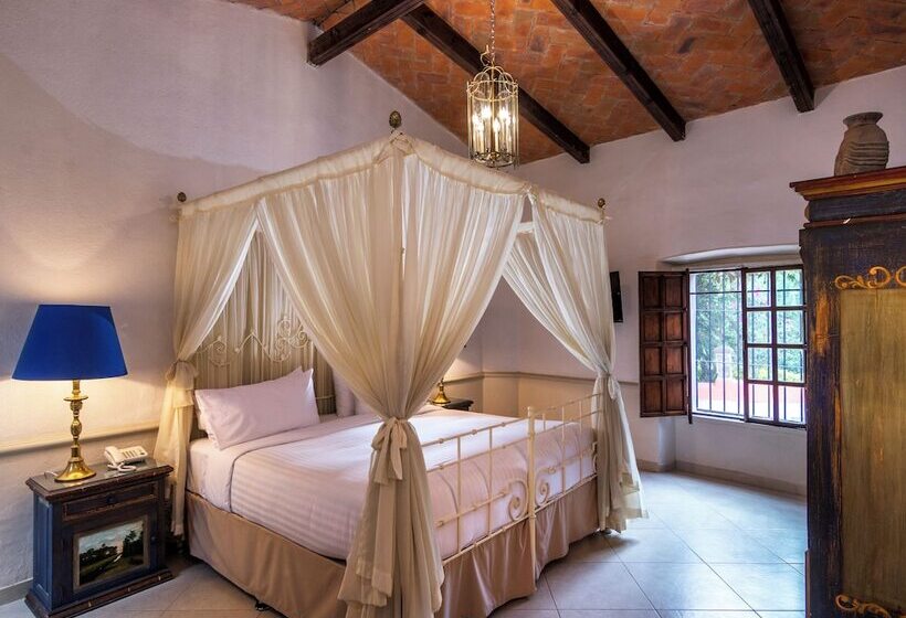 هتل Villa Santa Monica