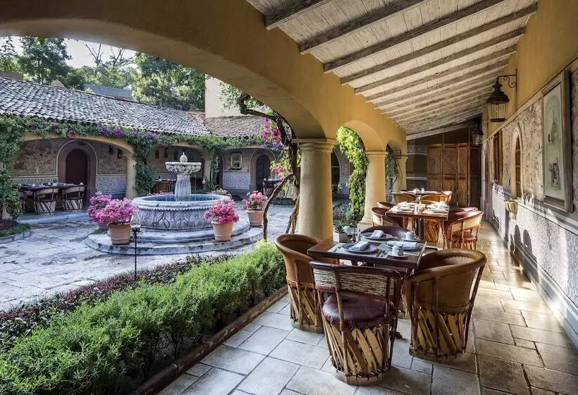 هتل Villa Santa Monica