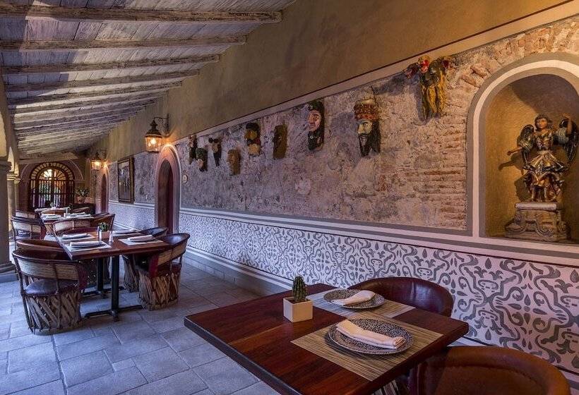 هتل Villa Santa Monica