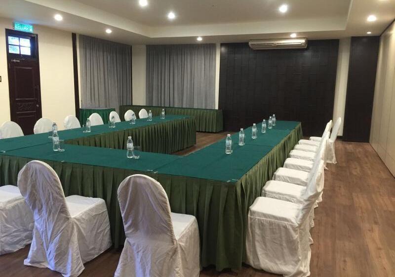 אתר נופש Mutiara Taman Negara