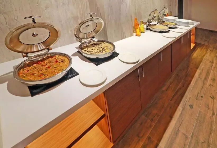 호텔 Holiday Inn   Ciudad Juarez, An Ihg