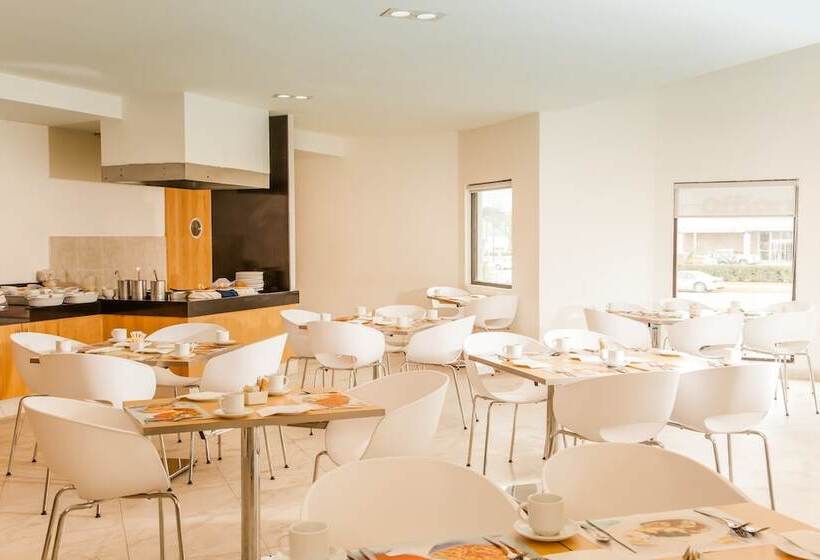 هتل Fiesta Inn Monclova