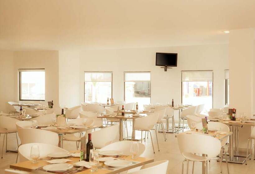 هتل Fiesta Inn Monclova